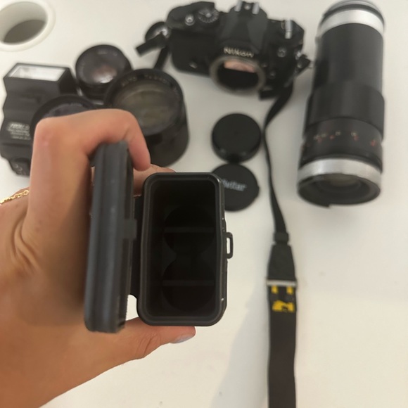 Nikon FM 35 mm camera and lens set RARE - Picture 14 of 16